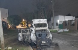 Se incendió un auto en Altos de San Lorenzo