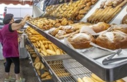 Un informe revela la cruda situación que viven las panaderías: Las facturas se irían a la nubes