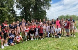 Juveniles de un club de Los Hornos visitó la plantel de gimnasia