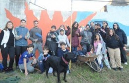 No todo está perdido en 21 y 77: Vecinos trabajan por mantener el espacio verde