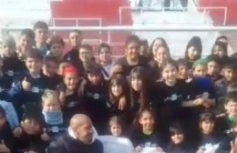 Chicos de Villa Elvira estuvieron en la jornada de fútbol internacional en UNO