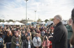 Con la presencia de Alak, Villa Elvira recibió a "Nos vemos en el barrio"