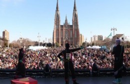 Una multitud participó del festejo del Día del Niño en Plaza Moreno
