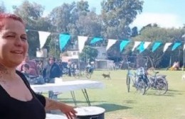 Locro para los vecinos en una plaza de Arturo Seguí por el día del trabajador