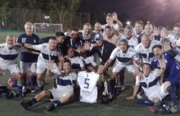 El senior de Gimnasia campeón con el Colo Bastía como emblema