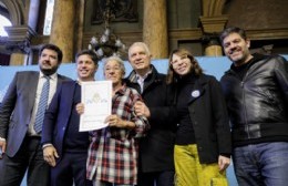 Municipio y Provincia entregaron más de mil escrituras en La Plata