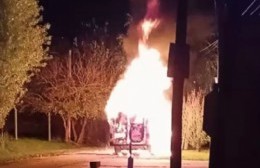 Quemaron en Puente de Fierro una camioneta robada