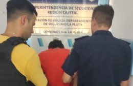 Atrapan ladrón de celulares: se los llevó del super chino de 75