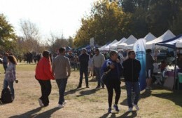 Servicios municipales, actividades culturales y talleres educativos llegan a Altos de San Lorenzo