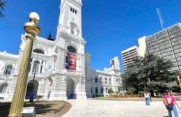 Los concejales peronistas se fueron a la marcha de la CGT y los libertarios explotaron