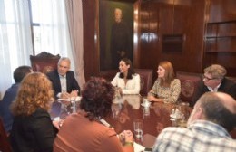 Alak y Lambertini junto a autoridades de educación provincial