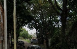 Milei recortó la obra pública: Al vecino no le importa y reclama obras para no inundarse