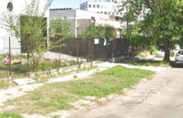 Reclamo por el estado de las veredas del Hospital San Juan de Dios