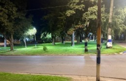 Repararon las luminarias en una plazoleta de Barrio Jardín pedida por vecinos