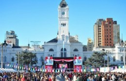 La Plata celebra reunió más de 60 mil personas en Plaza Moreno