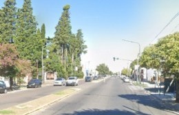 El sol no permite ver el semáforo y se producen accidentes