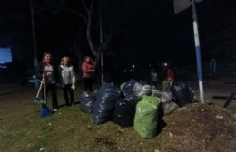 Vecinos salieron a limpiar su barrio