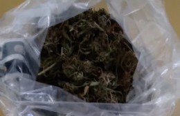 Tiraron todo y rajaron aunque los atraparon con drogas