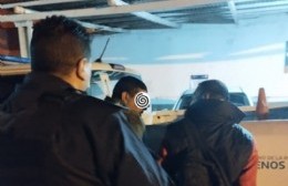 A los botellazos contra la policía: La que estaba llena no la tocaron