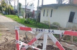 Colocaron vallas y no volvieron a arreglar la pérdida de 11 bis y 610