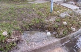 Rebalse de cloacas en la zona de Ponsati