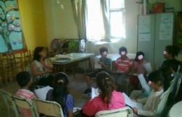 Vecina da clases, hace rifas y hasta una colecta para poder publicar su libro de poemas