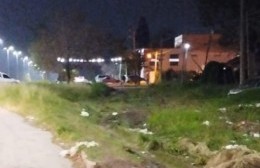 Nuevos reclamos por el corte de pasto y la suciedad en avenida 90