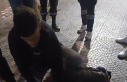 Se regaló: Un ladrón se quiso llevar una moto en la puerta del Ministerio de Seguridad