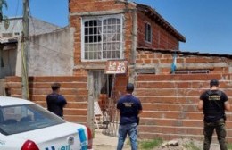 Tres allanamientos y detenidos en el barrio El Rincón