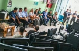 A través de un programa: Presos de la U9 repararon computadoras que fueron donadas