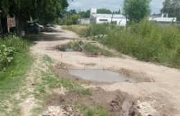 Vecinos de Aeropuerto se manifestaron por el estado de una calle