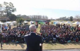 Junto a Alak, más de mil jóvenes de la ciudad se comprometieron con el ambiente