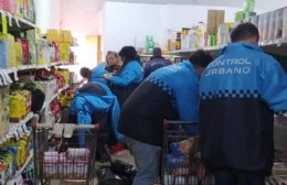 Clausuraron por vender vencido a supermercado de 122 y 83 del lado de Berisso